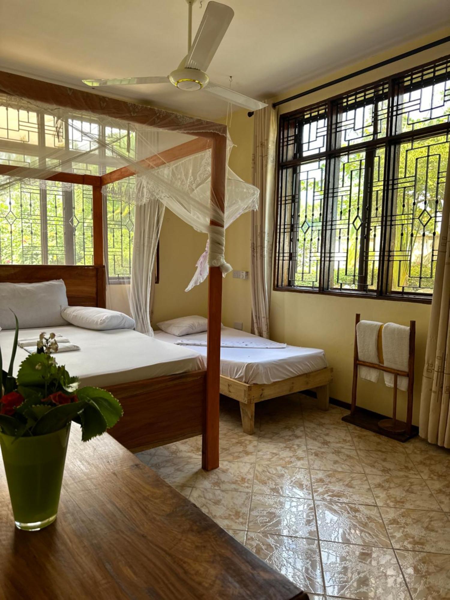باجامويو Mikoko Beach & Cottages المظهر الخارجي الصورة